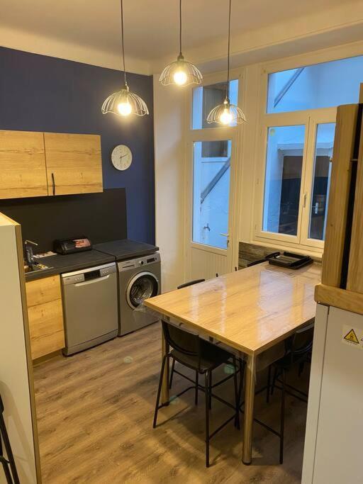 Gite De Tom Et Mag Classe 3 * Clevacances Villa Pontgibaud Kültér fotó