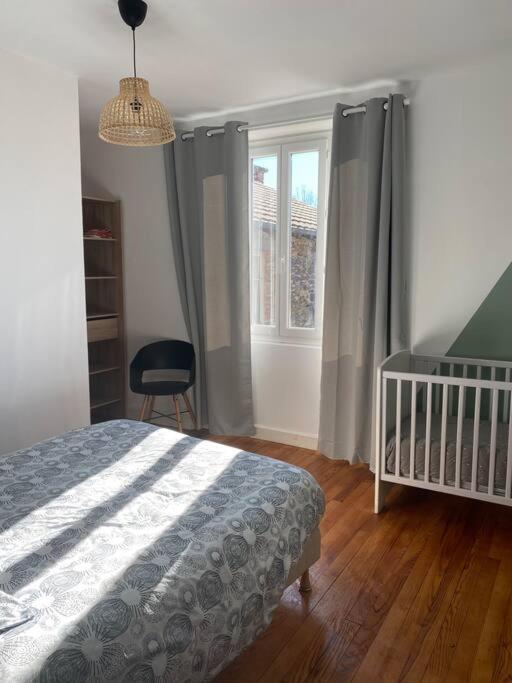 Gite De Tom Et Mag Classe 3 * Clevacances Villa Pontgibaud Kültér fotó