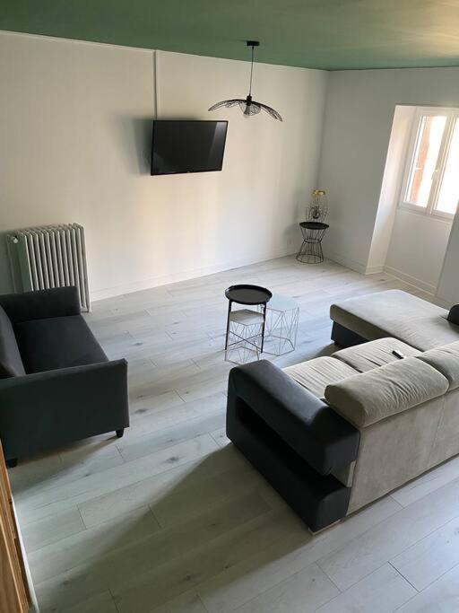 Gite De Tom Et Mag Classe 3 * Clevacances Villa Pontgibaud Kültér fotó